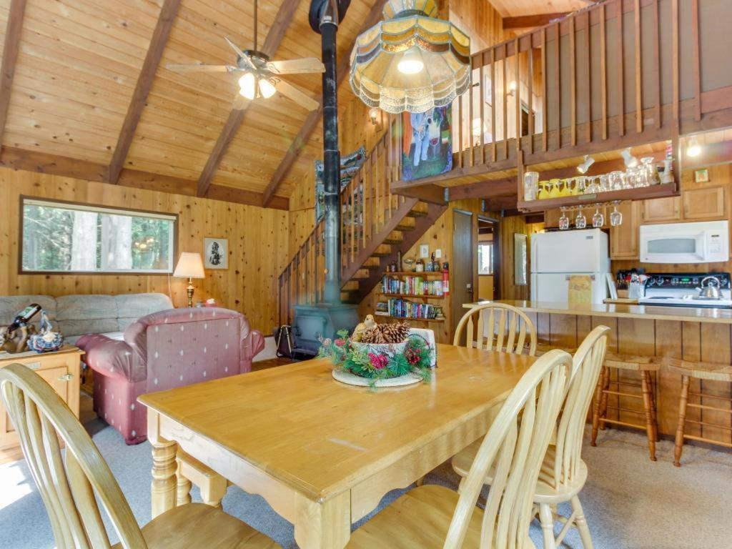 The Chalet On Lopez Islandale Екстериор снимка